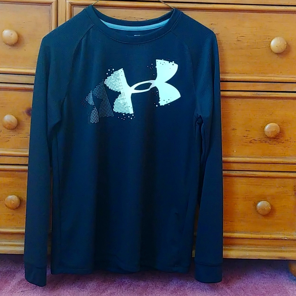 Youth Under Armour long sleeve shirt